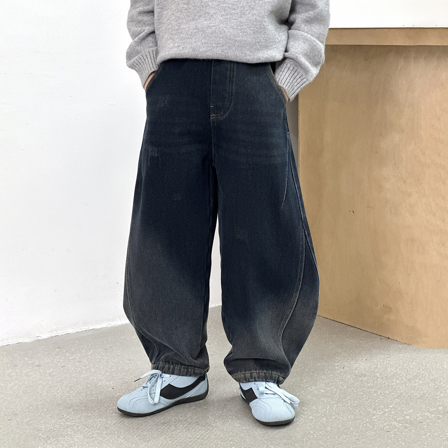 男童加绒弯刀牛仔裤秋冬季2025新款痞帅儿童加厚中大童加绒休闲裤