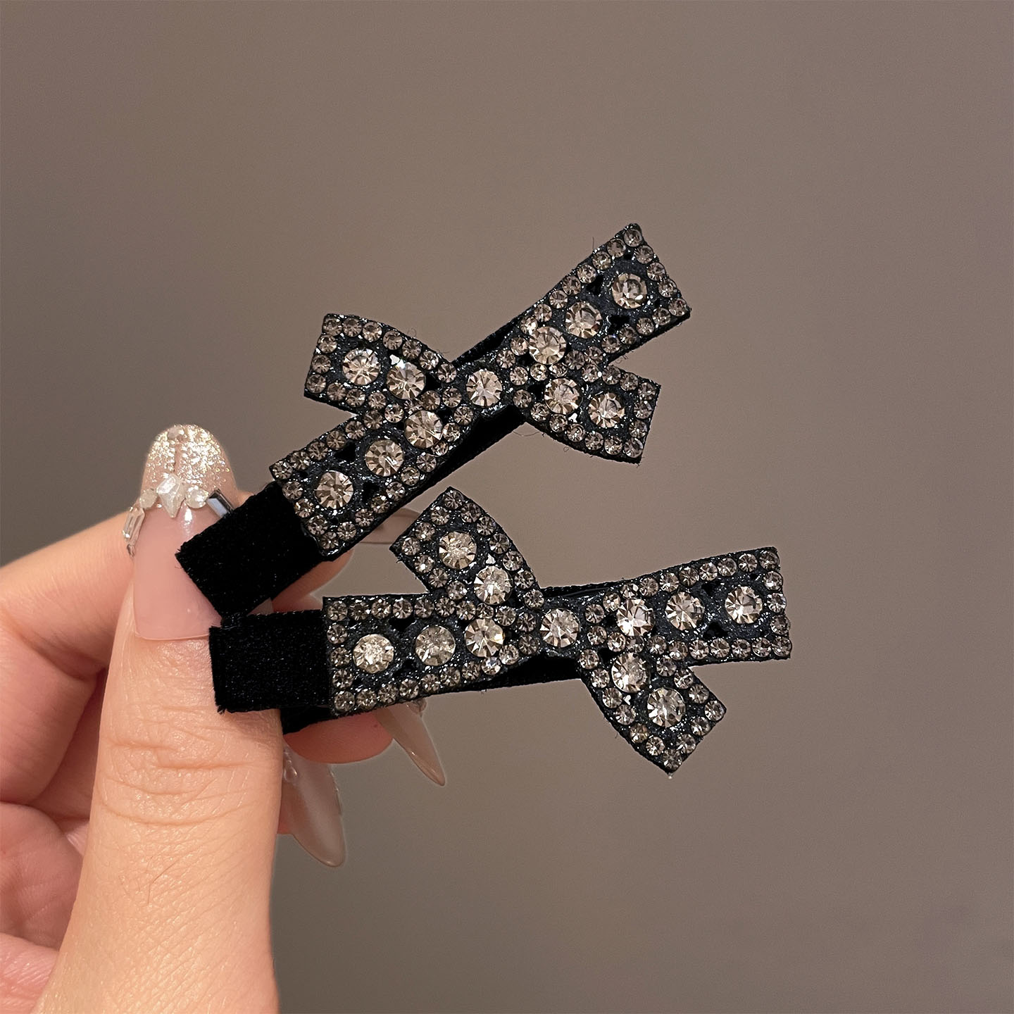 轻奢满钻蝴蝶结发夹2025新款