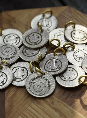 Luckey原创复古硬币笑脸吊坠钥匙挂件钥匙扣