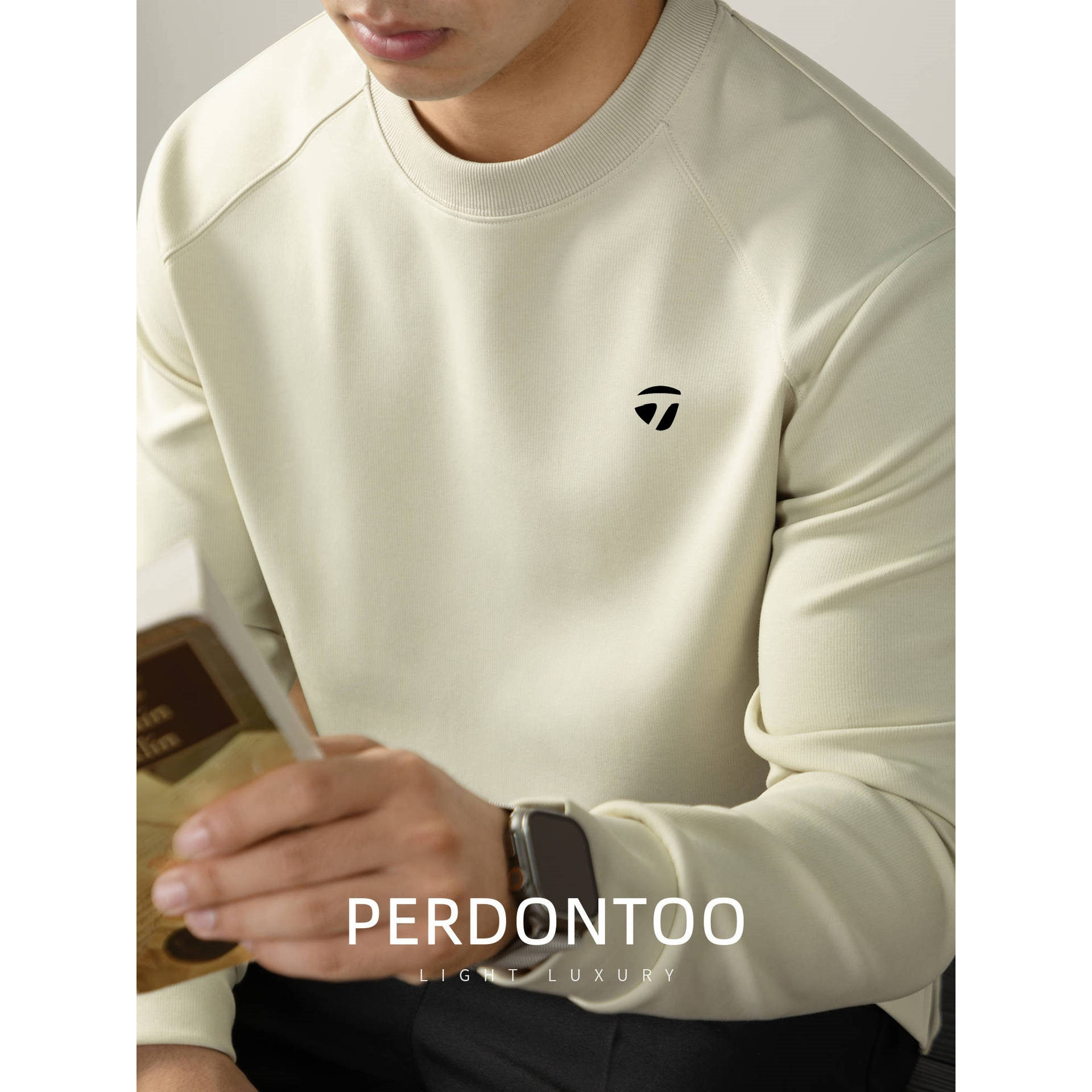 Taylormade高尔夫装春秋男士长袖圆领T恤打底衫商务休闲运动卫衣