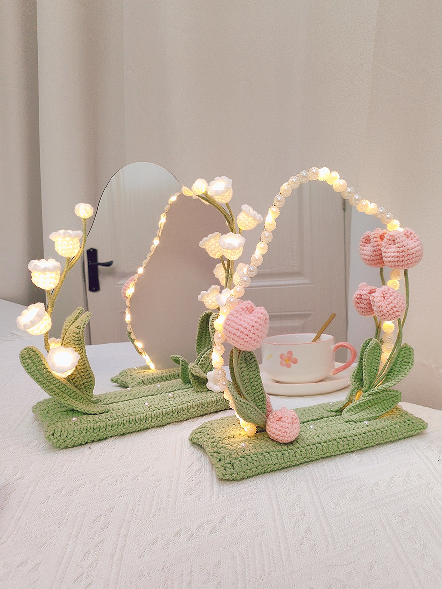 DIY HAND-WOVEN TULIP LILY OF THE VALLEY SMALL BOUQUET MAKEUP MIRROR DESKTOP DECORATION WOOLEN CROCHET GIFT FOR GIRLFRIENDS