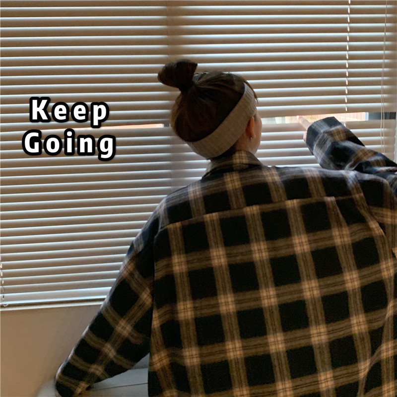 Real photos of wearing vintage Hong Kong Style plaid shirt, versatile coat