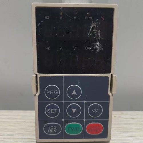 伟创变频器AC70AC80系列变频器操作面板KB21A包质量