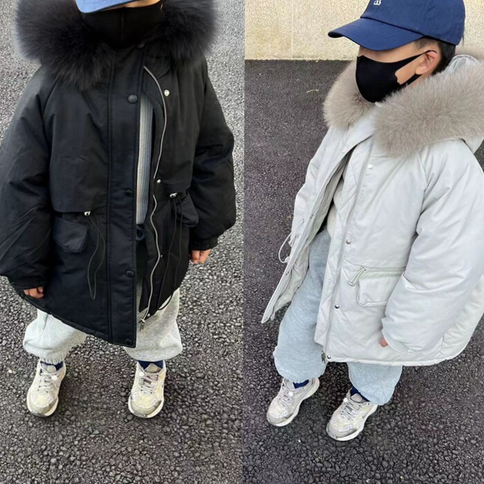 么么鱼童装2022新款冬男女童狐狸毛大毛领羽绒服儿童90白鸭绒6665