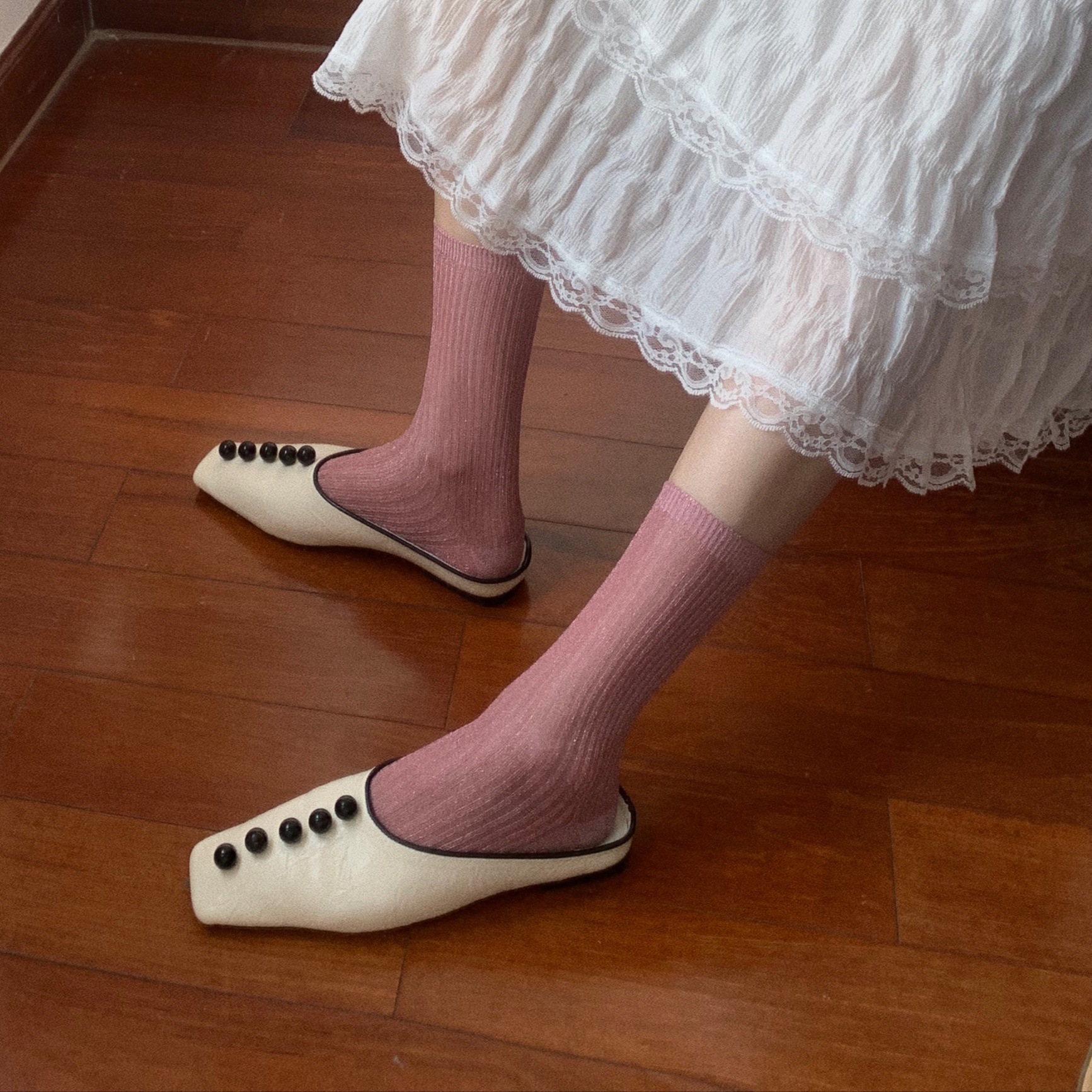 韩国金银丝中筒袜春夏薄款亮丝小腿袜半腿韩系玻璃丝坑条袜子女