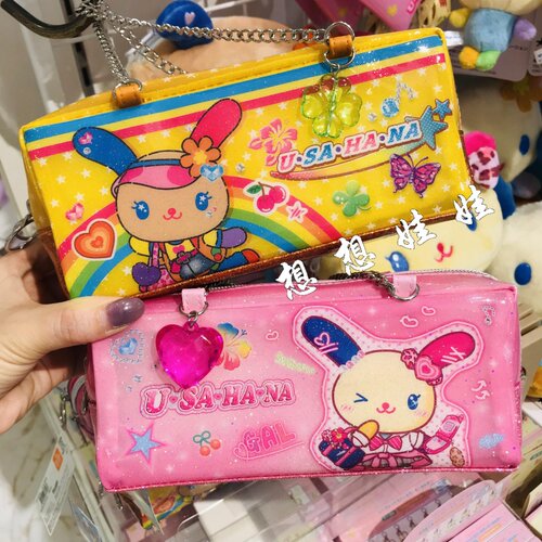 日本三丽鸥sanrio黑皮花小兔学生拉链双层文具笔袋收纳翻包化妆包