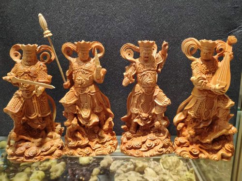 崖柏黄杨木雕四大佛像摆件四大金刚描金四大护法神像寺庙供奉
