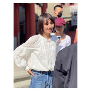 时尚袁泉同款穿搭高级感镂空花边长袖衬衫女2026夏季新款爆款气质
