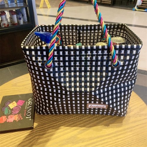 新款时尚编织漏水洗漱手提浴兜