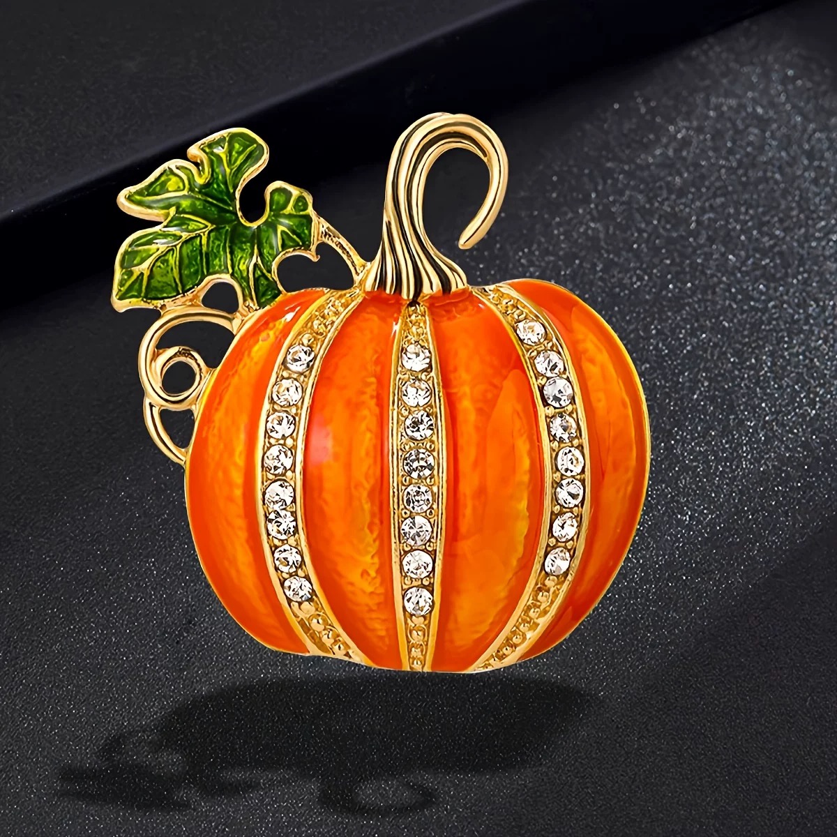 万圣诞节水钻南瓜胸针欧美胸针时尚新款滴油别针节日配饰胸花装饰