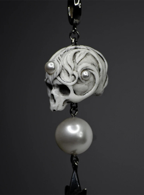 波兰暗黑品牌Macabre Gadgets 白色骷髅珍珠耳环单边华丽复古优雅