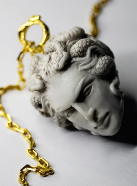 波兰暗黑品牌Macabre Gadgets 传说系列美杜莎项链希腊神话人像