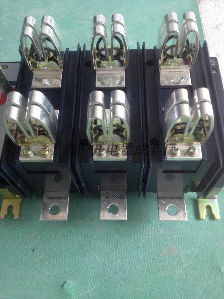 【厂家直销】HH15(QSA)-800A/3 隔离开关熔断器组 T3紫铜含芯子 - 实物图