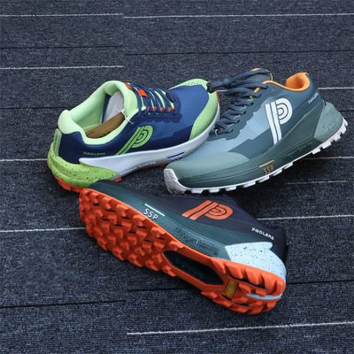 3000英国pod碳板竞速超临界宽楦