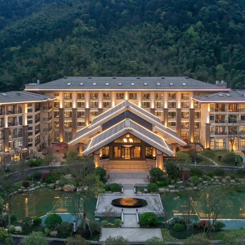 【爆款通兑】周末元旦不加价，部分春节不加价 【多地可选】覆盖40+城上海/杭州/南京/成都等热门目的地 【多品牌可选】涵盖开元名庭/曼居/颐居，随心可拆分 【官方保障】花呗囤货，不约可退，过期自动退