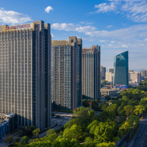 毗邻高淳老街，与固城湖一堤之隔 泛舟戏水笑童颜，临水雅居景开窗，俯仰拾趣固城湾&rdquo;的画面体验感