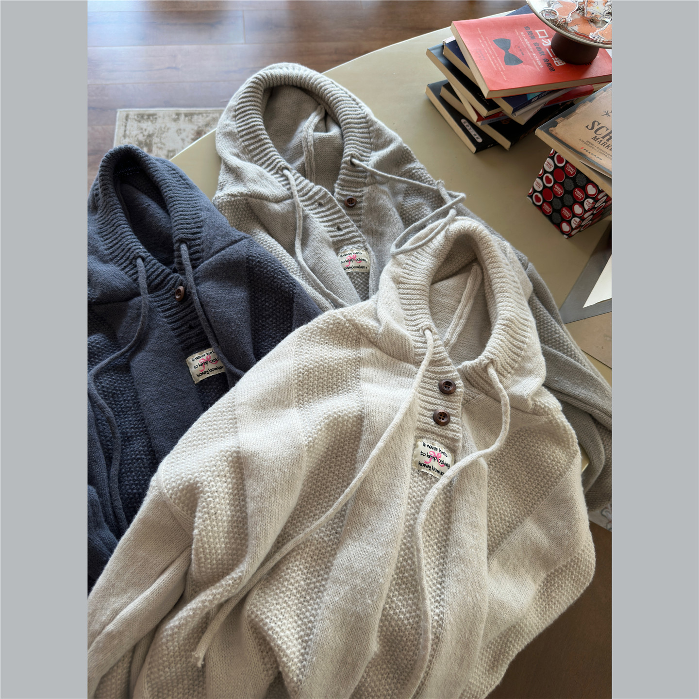 浅灰色美式少女学院宽松连帽毛衣