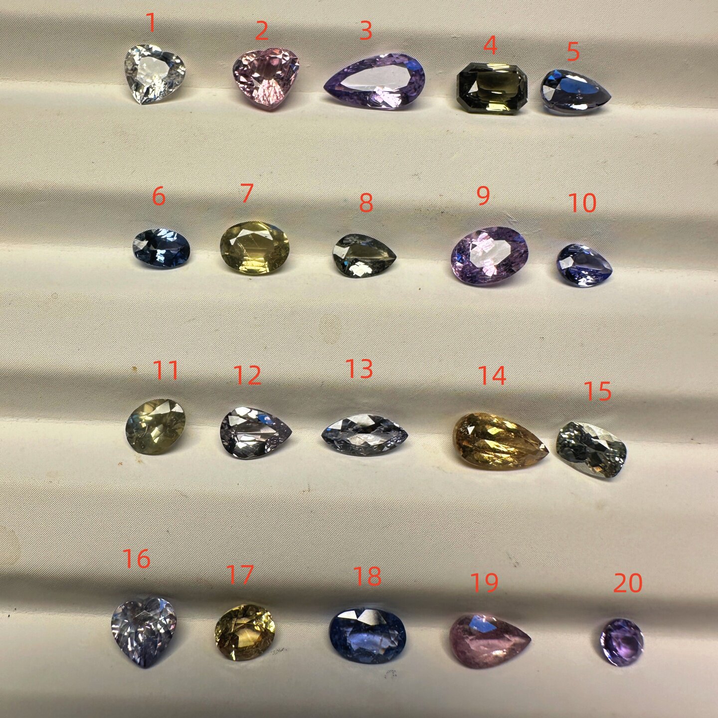 天然坦桑尼亚无烧彩色蓝宝石裸石100元起/克拉方形戒面椭圆形e2