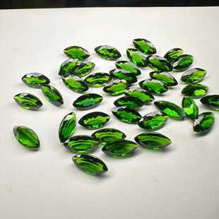 天然全干净俄罗斯铬透辉石裸石马眼戒面吊坠翠绿色彩色宝石镶嵌