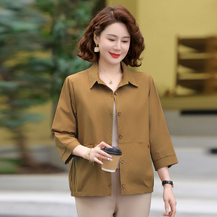 2026春款妈妈装休闲宽松夹克上衣新款时尚中老年女装纯色短款风衣