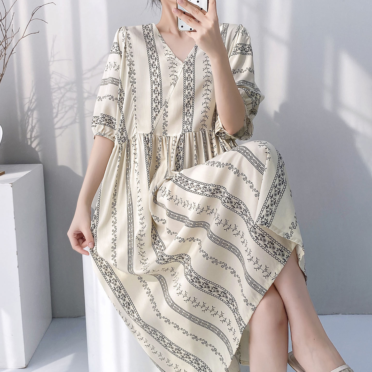 新中式棉绸睡裙女夏季薄款V领植物花卉民族风绵绸裙可外穿家居服