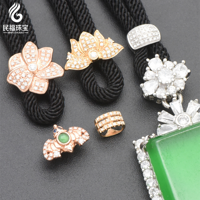 18K金高货绳翡翠吊坠挂绳镶钻石