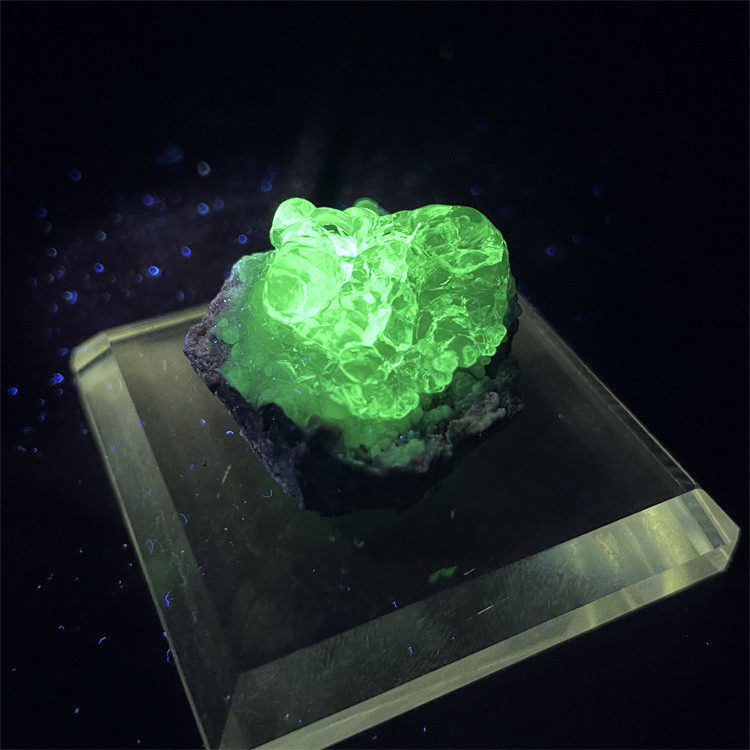 天然墨西哥玉滴石 欧泊 荧光 透明蛋白石 矿物晶石自然元素