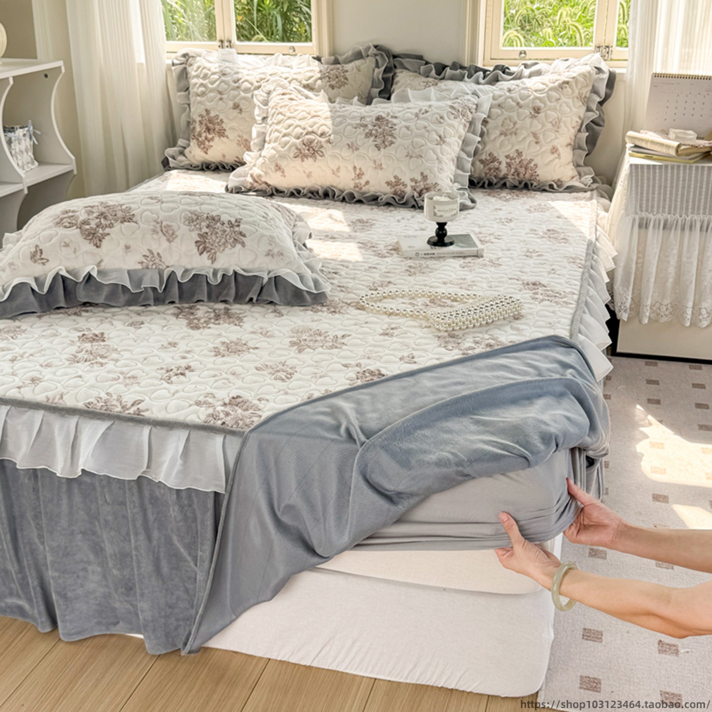 2025新款牛奶绒床盖款四件套