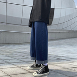 深蓝色