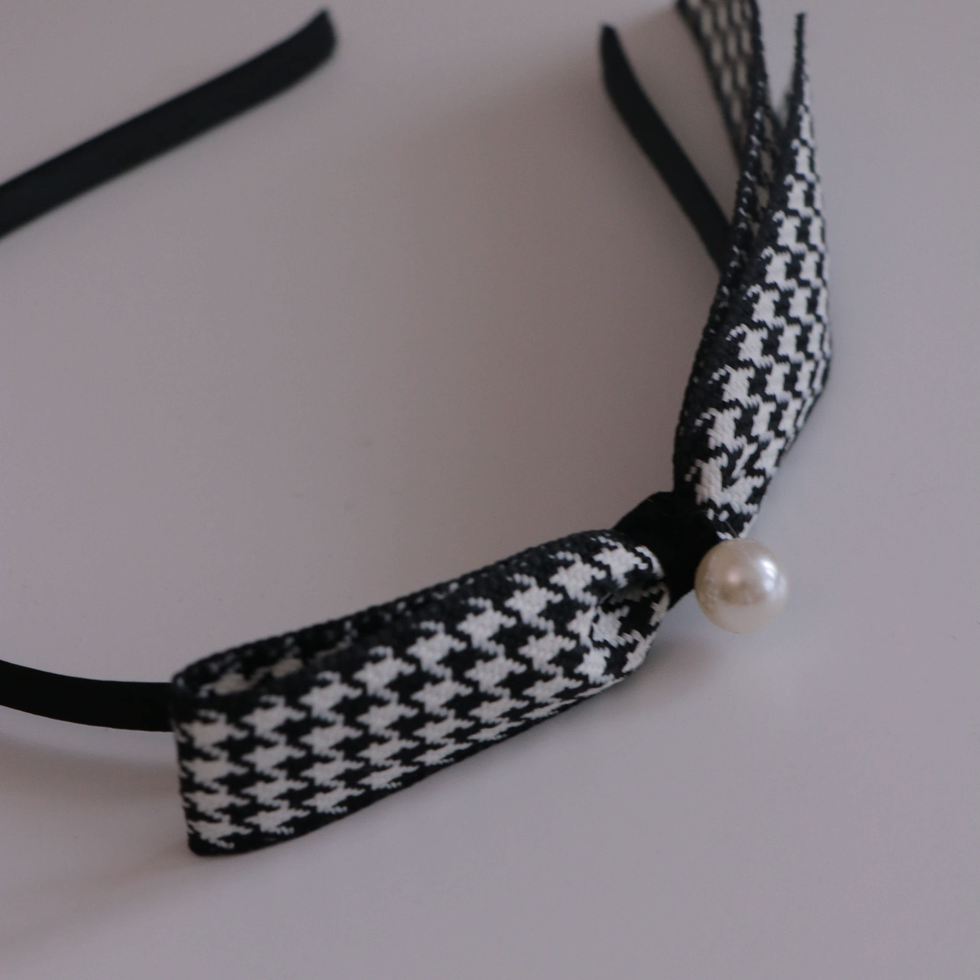 人间赫本法式复古蝴蝶结珍珠