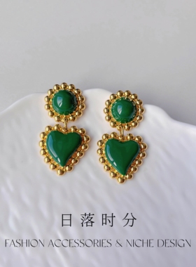 【暮光之城】vintage复古绿色爱心耳环气质无耳洞蚊香盘耳夹显白