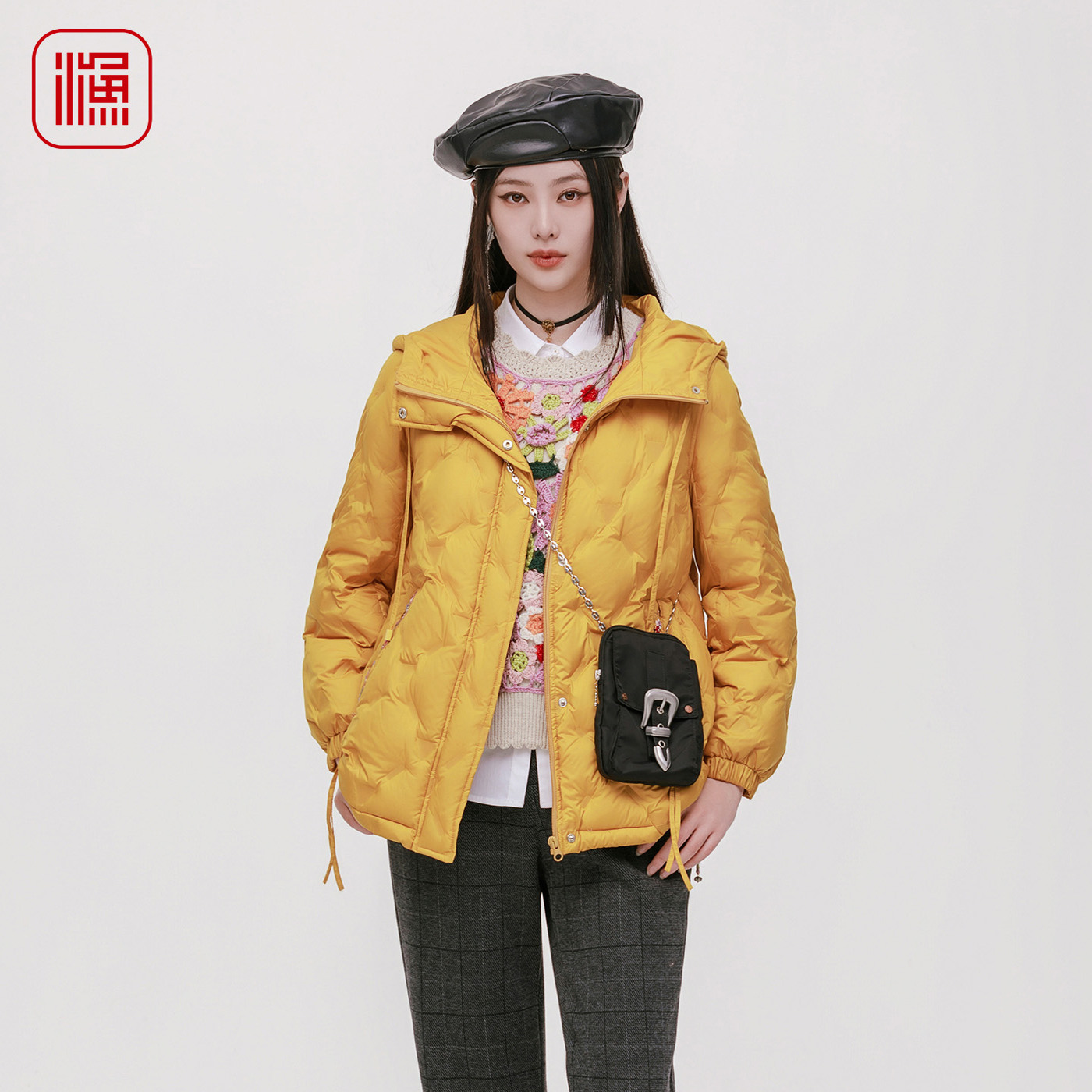 渔牌女2025冬装新款连帽羽绒服