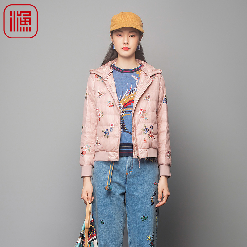 渔牌女装羽绒服女2023新款春秋带帽绣花短款休闲外套通勤FGFC5001