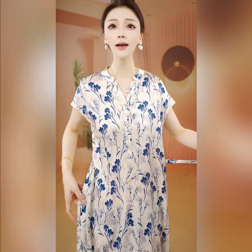 2026夏季白蓝花叙修身连衣裙