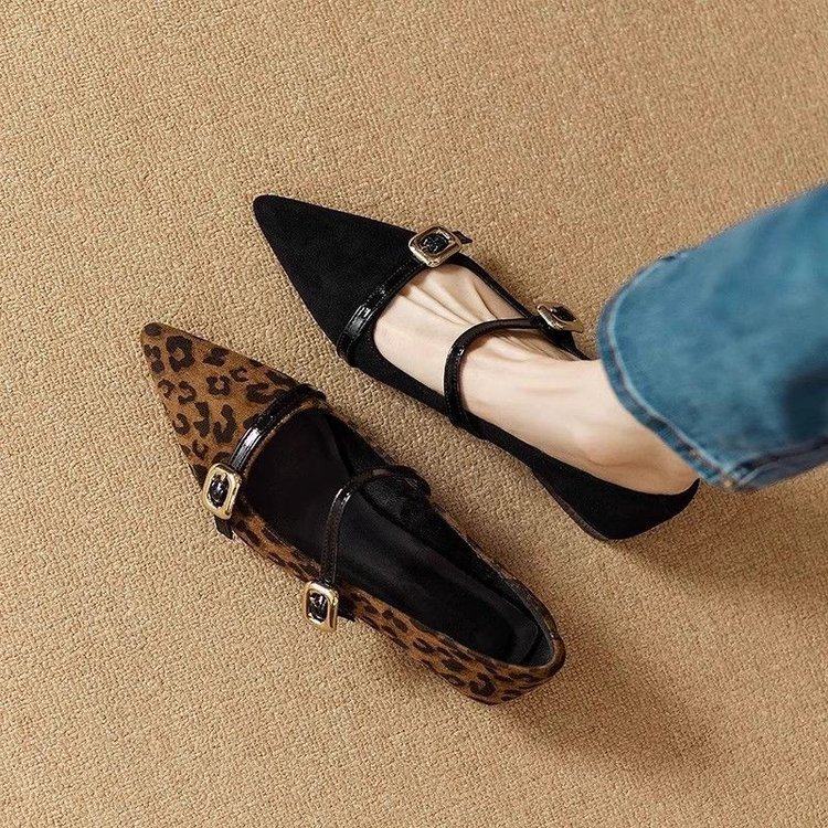 香港豹纹绒面一字扣带尖头单鞋女2025年春秋新款时尚百搭平底鞋子,女鞋,浅口单鞋,淘宝优惠券,粉丝福利购,淘宝优惠卷
