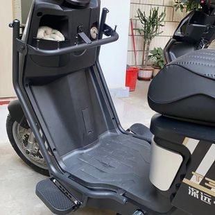 适用深远T300新国标电动车护杠保险杠带脚踏功能外卖挂钩