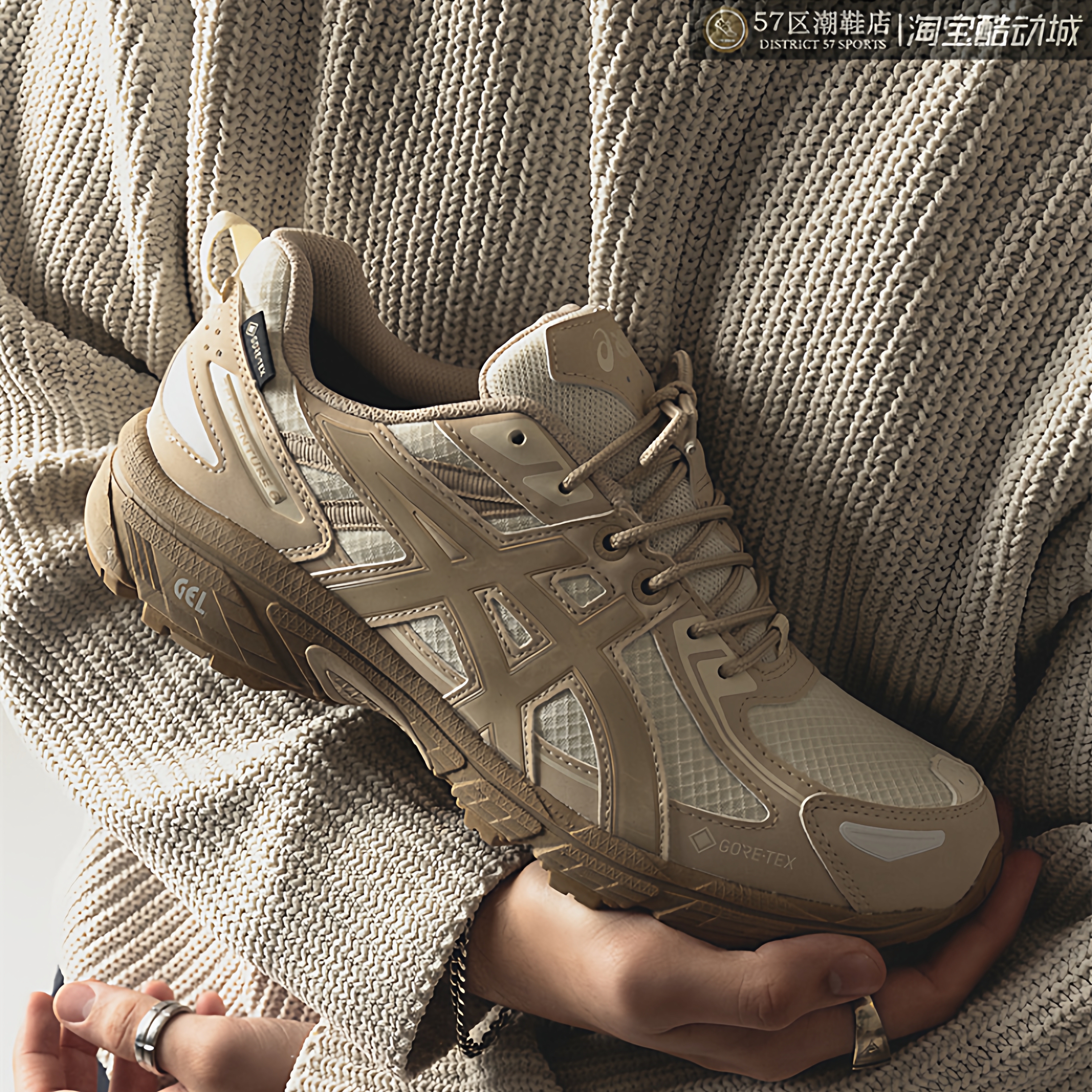 Asics防水舒适减震休闲跑步鞋