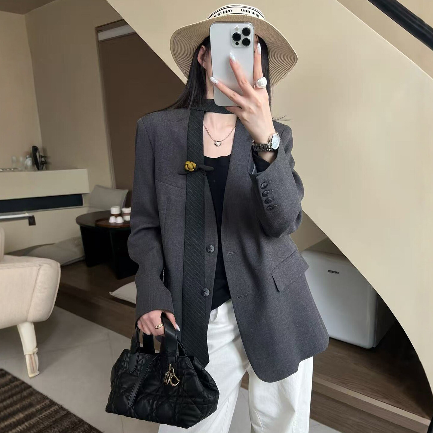 配飘带V领西装外套女欧洲站2026春装新款欧货女装时尚休闲西服潮