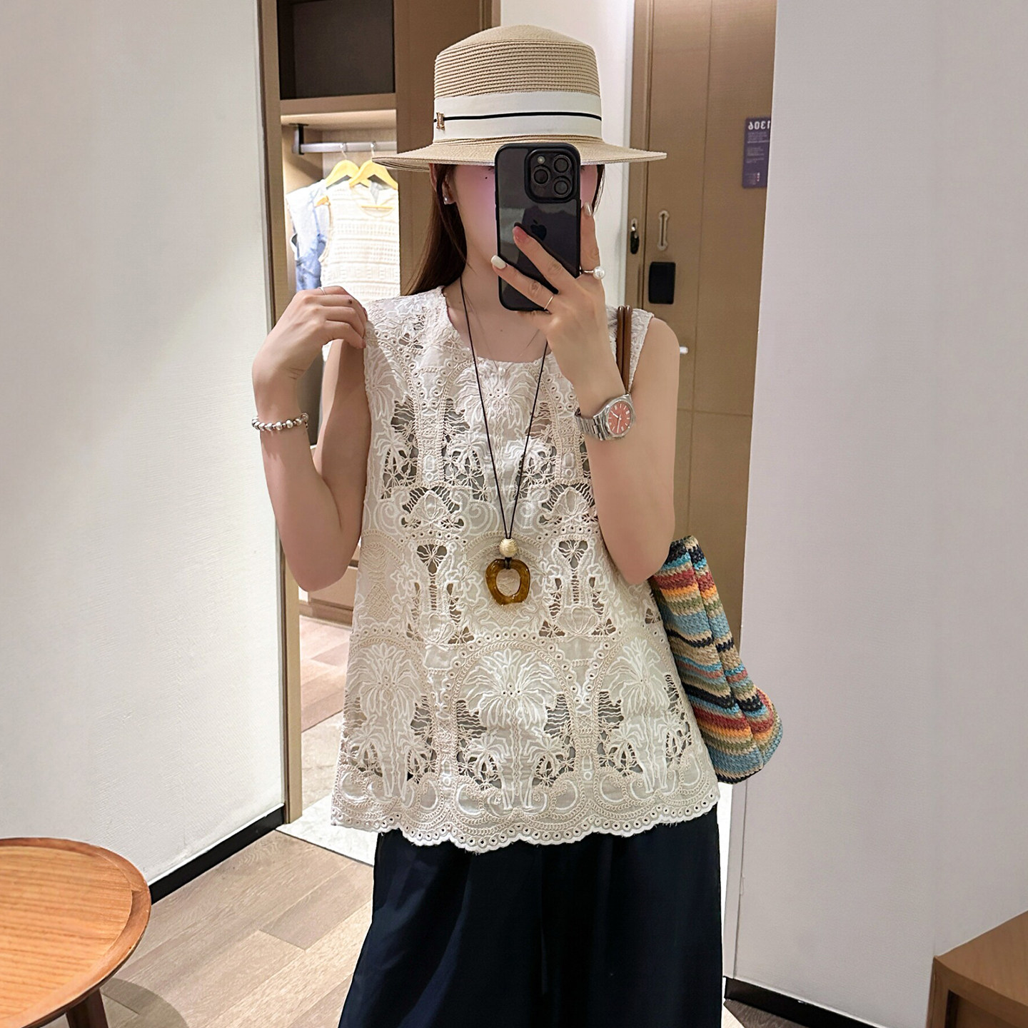 重工镂空钩花无袖衬衫女欧洲站夏