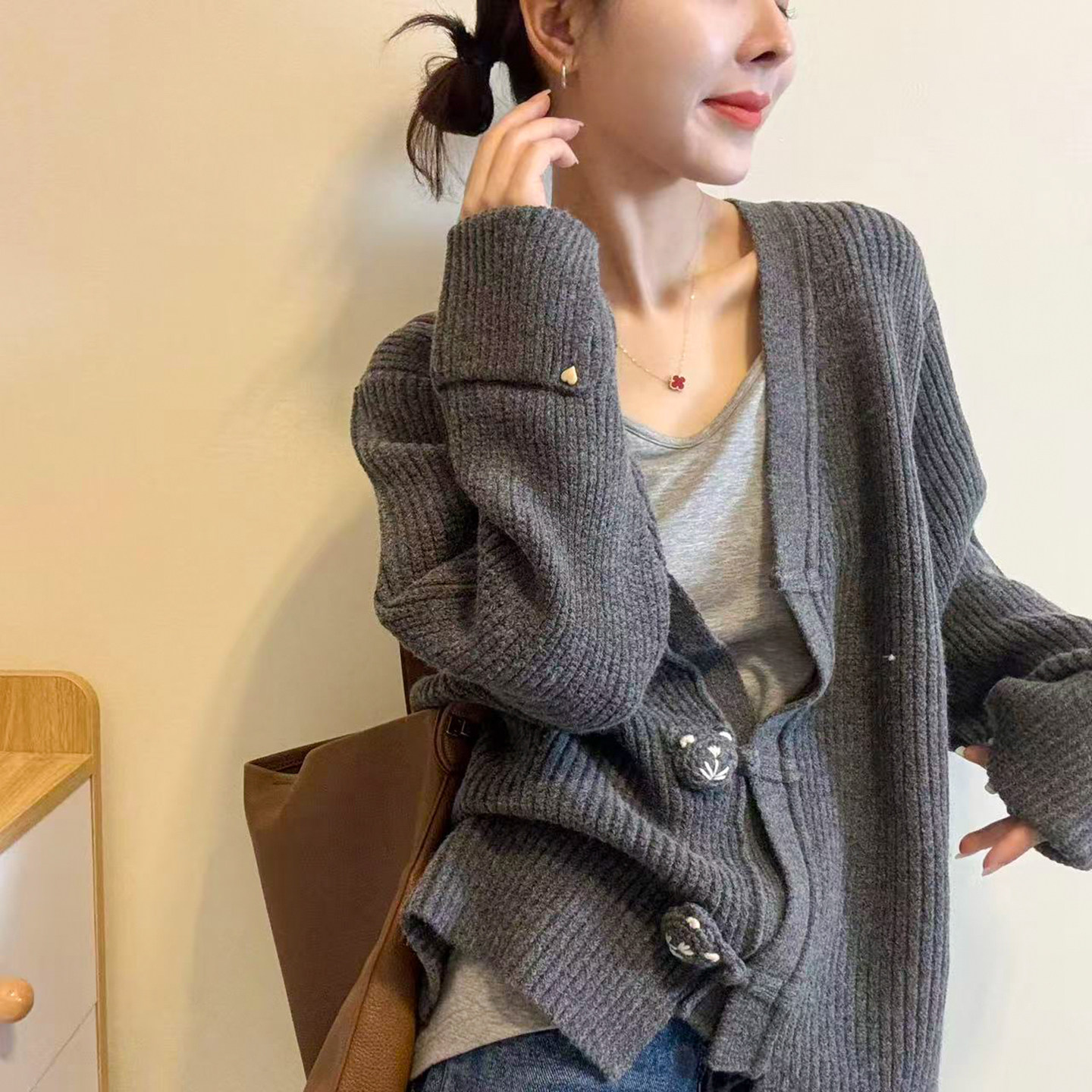 复古粗线V领羊毛针织开衫女欧货