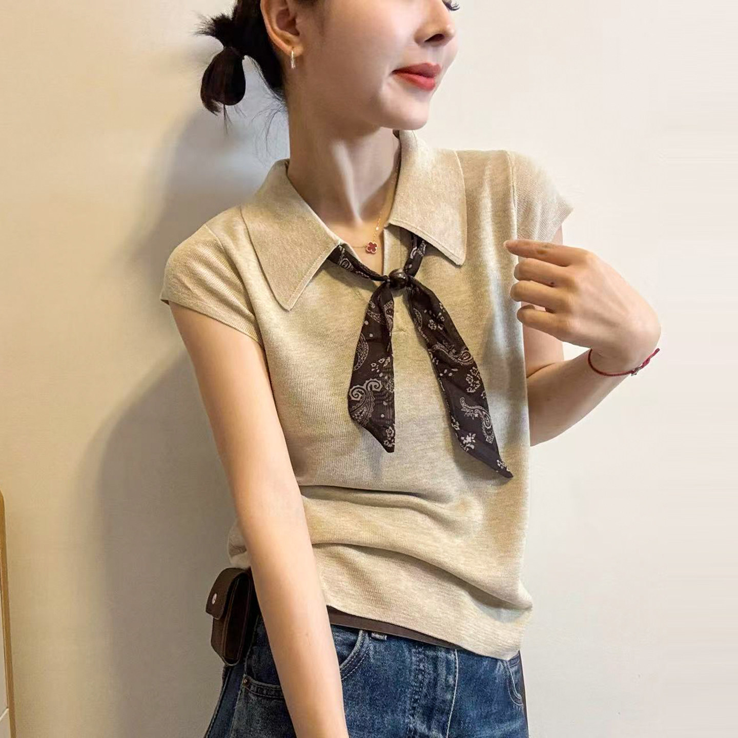 配丝巾POLO领小飞袖针织衫女欧货