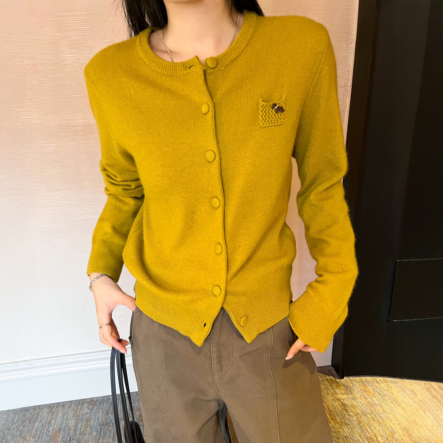 小马贴标羊毛针织开衫女欧货毛衣