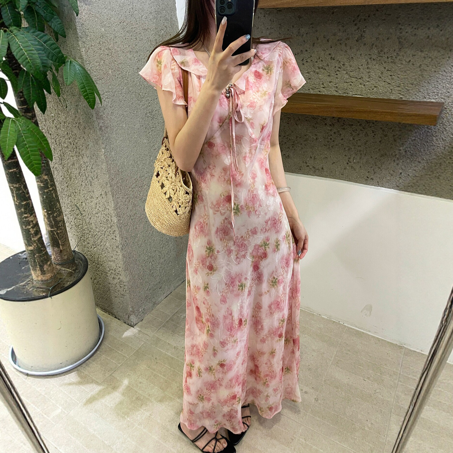 荷叶边V领系带碎花连衣裙女欧货