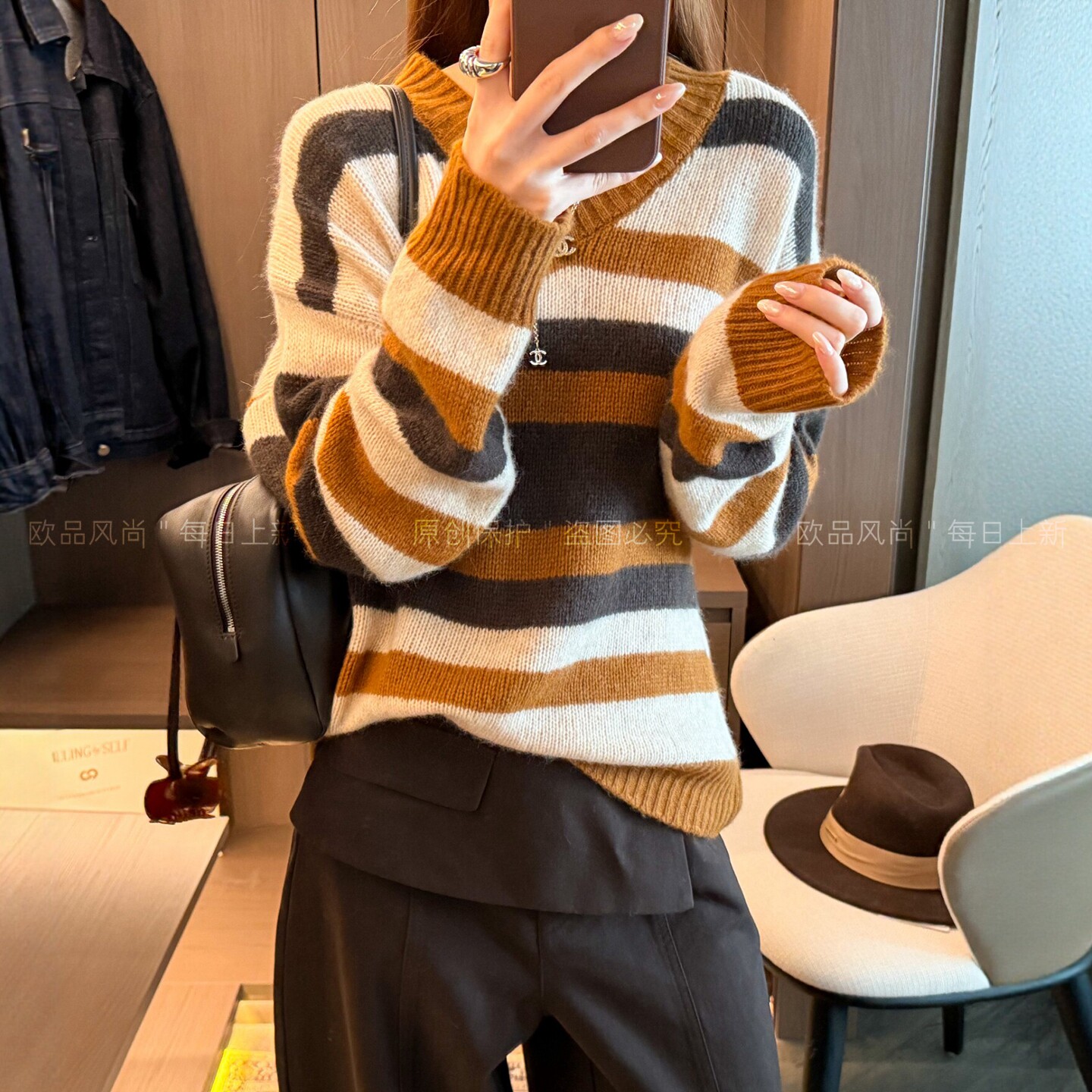 撞色条纹V领绵羊毛针织衫女欧货