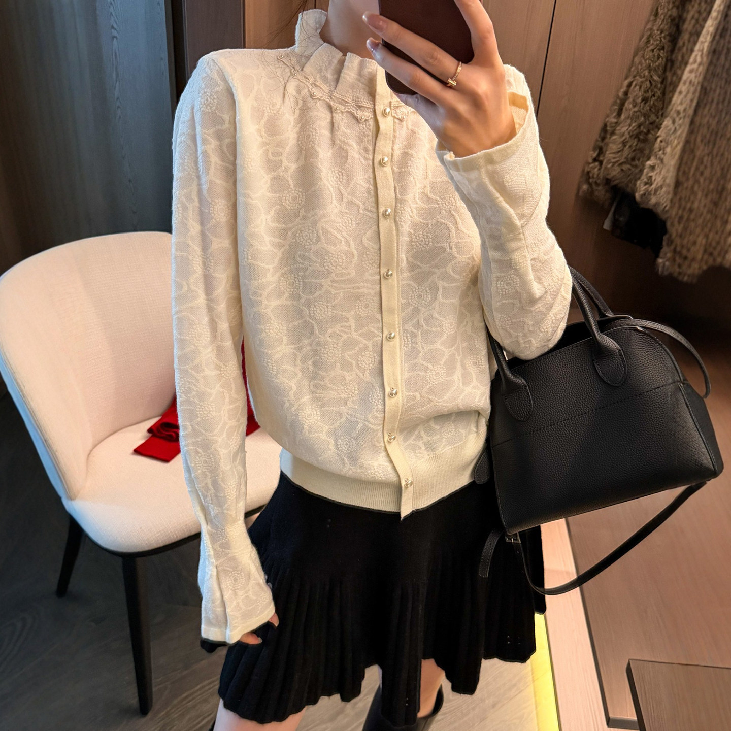 小半高领蕾丝钩花羊毛针织衫女欧洲站2025冬装新款欧货女装毛衣潮,女装/女士精品,毛针织衫,淘宝优惠券,粉丝福利购,淘宝优惠卷