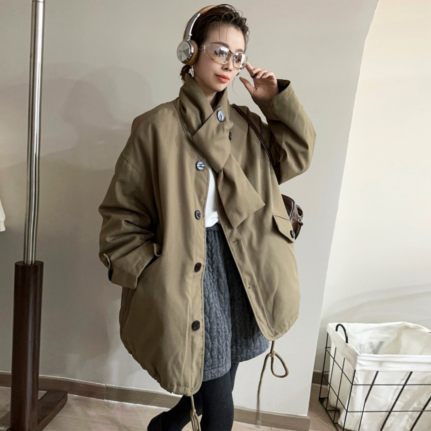 配围巾棒球领羽绒服女欧洲站外套