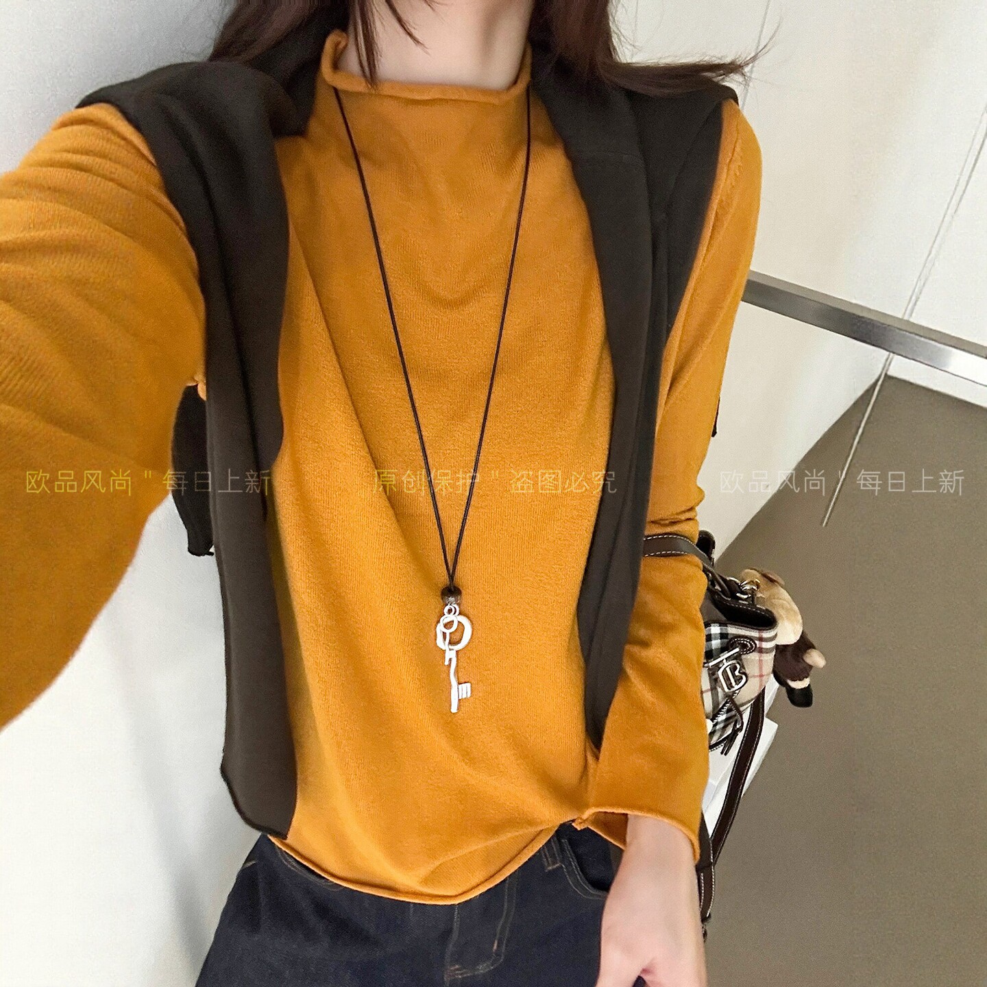 小半高领卷边针织打底衫女欧洲站图片