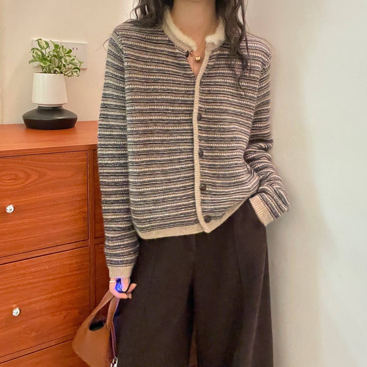 水貂毛领条纹羊绒针织开衫女欧货