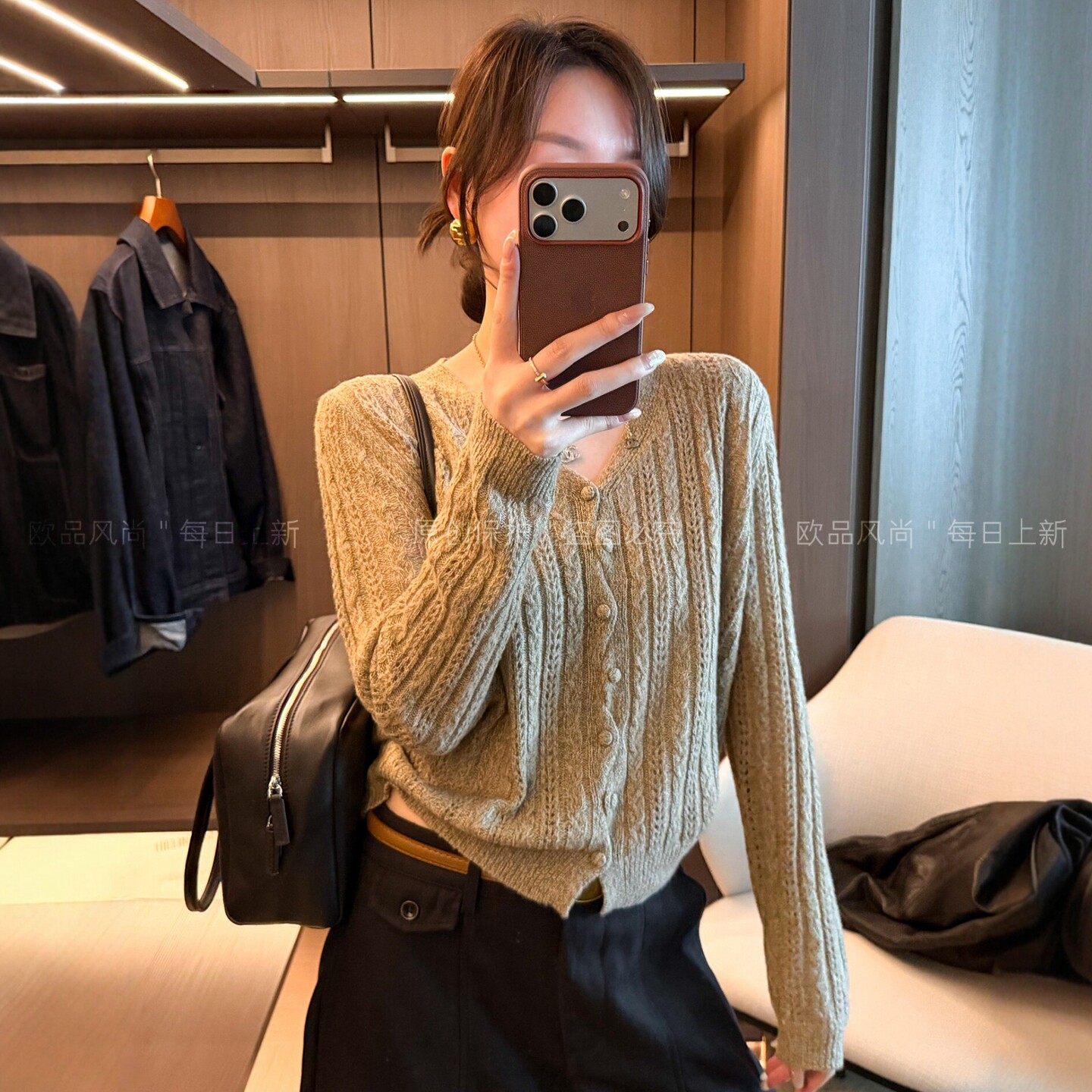 莱赛尔V领绵羊毛针织开衫女欧货