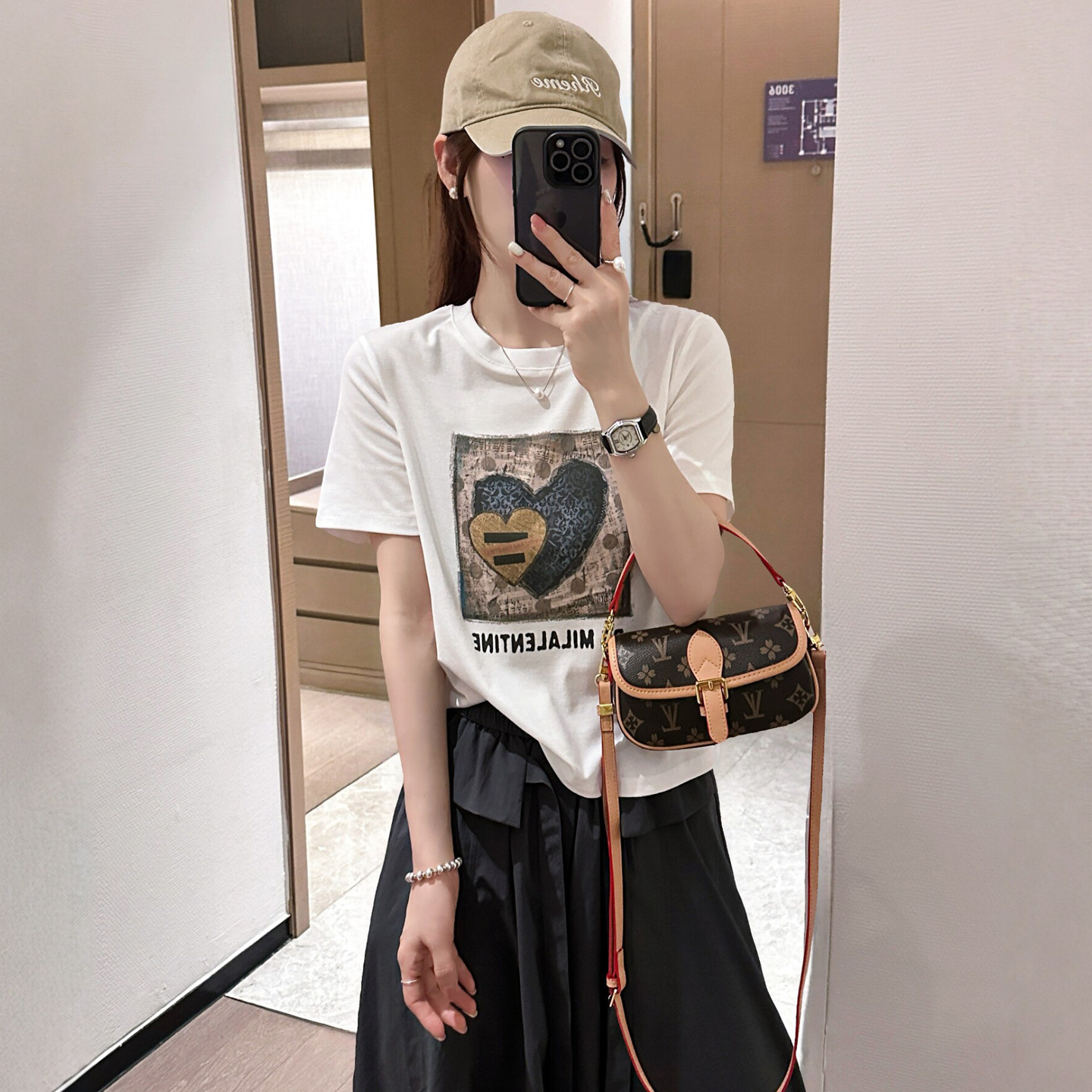 爱心印花小版短袖T恤女欧洲站2026夏季新款欧货女装时尚打底衫潮